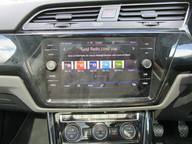 Volkswagen Touran 1.5 Tsi Evo Sel Dsg Silver #27