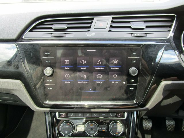 Volkswagen Touran 1.5 Tsi Evo Sel Dsg Silver #28