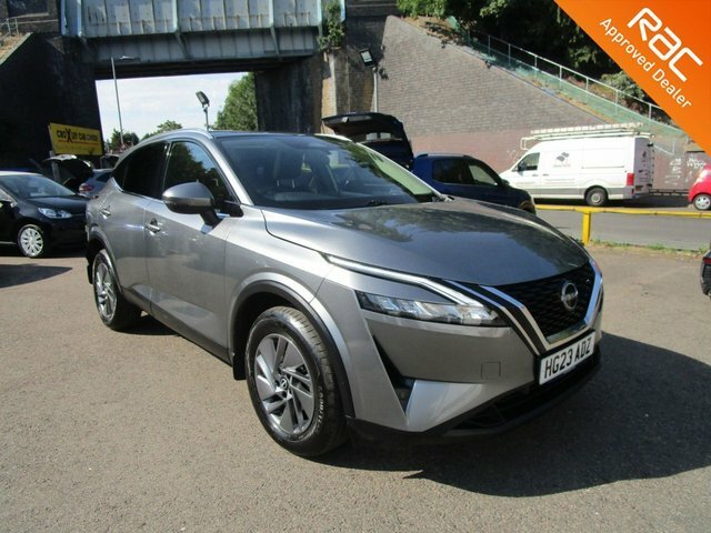 Nissan Qashqai 1.3 Dig-t Mhev Acenta Premium Suv Hybri Grey