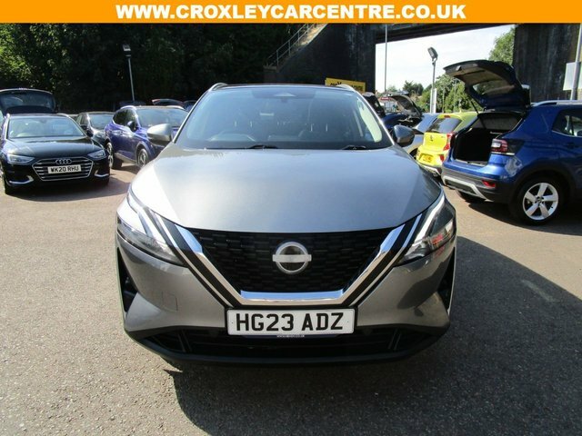 Nissan Qashqai 1.3 Dig-t Mhev Acenta Premium Suv Hybri Grey #2