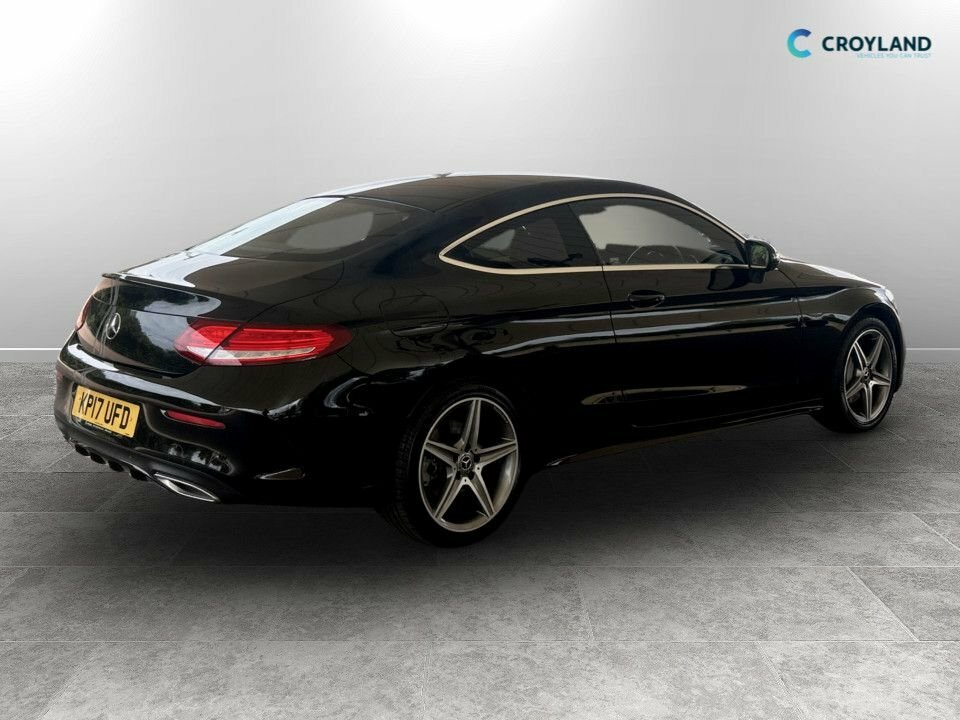 Mercedes-Benz C Class 2L Amg Line Black #3
