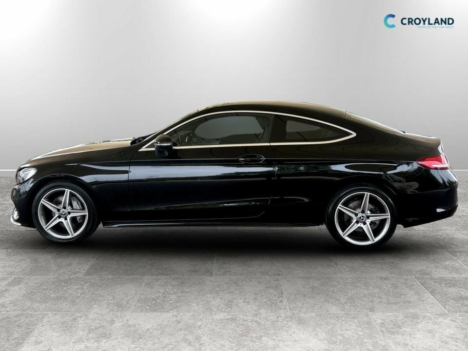 Mercedes-Benz C Class 2L Amg Line Black #6