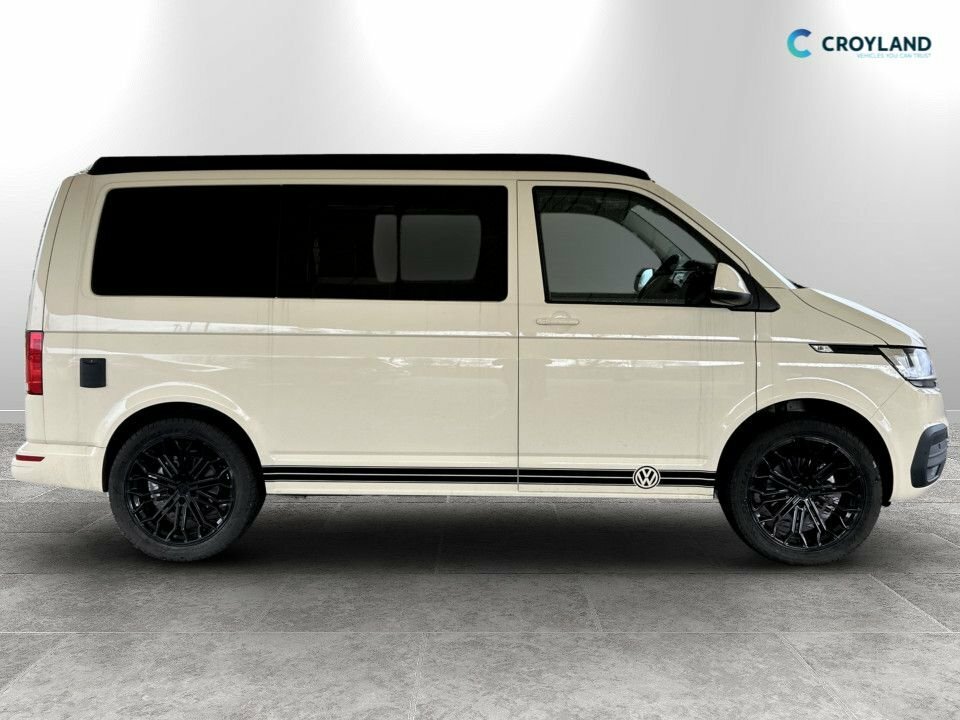 Volkswagen Transporter 2L Highline Beige #2