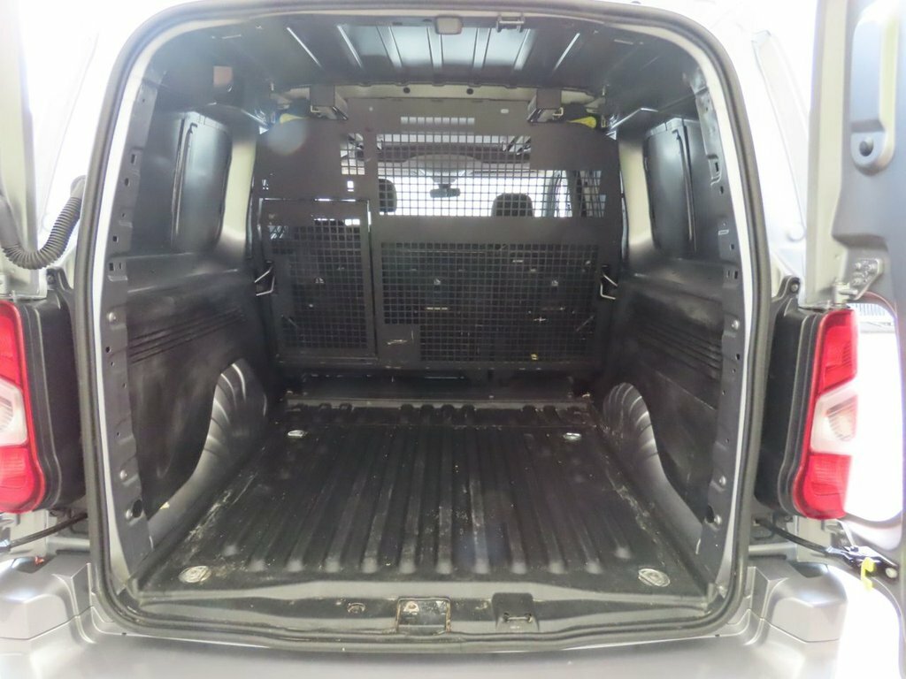 Vauxhall Combo 1.5L Sportive Grey #5