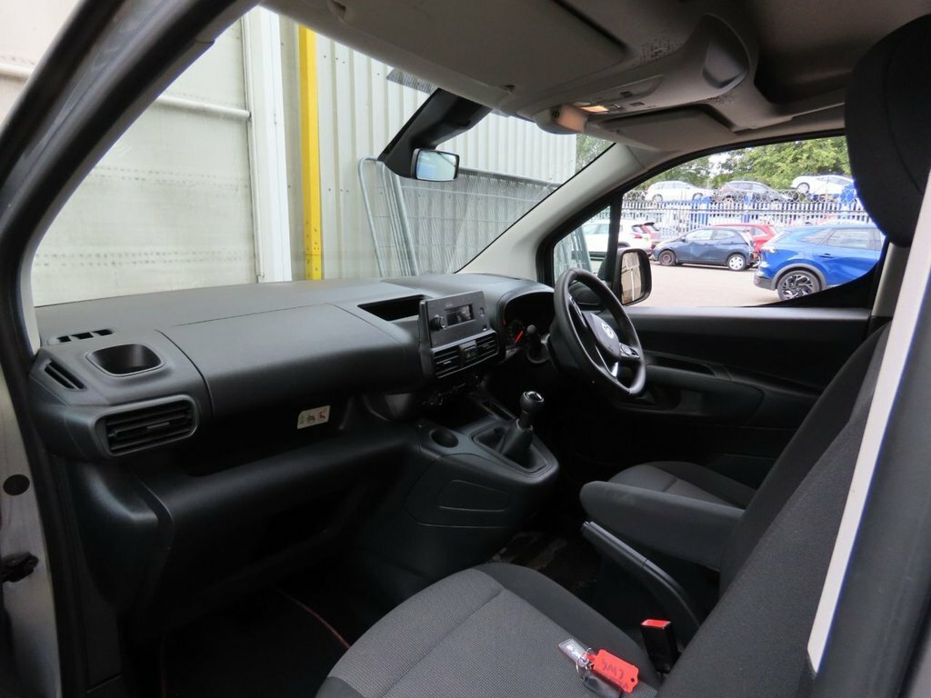Vauxhall Combo 1.5L Sportive Grey #3