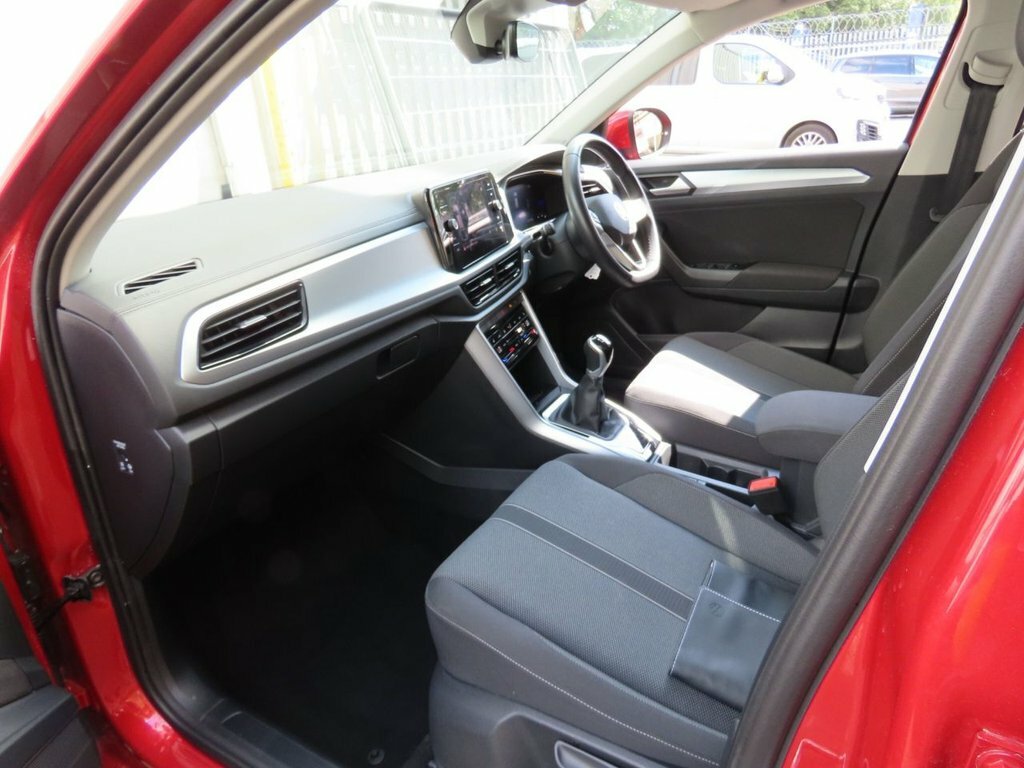 Volkswagen T-Roc 1L Life Red #3