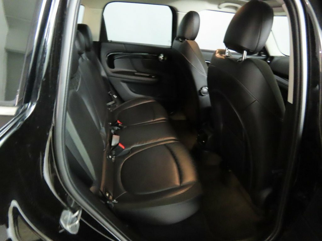 Mini Countryman 1.5L Cooper Black #6