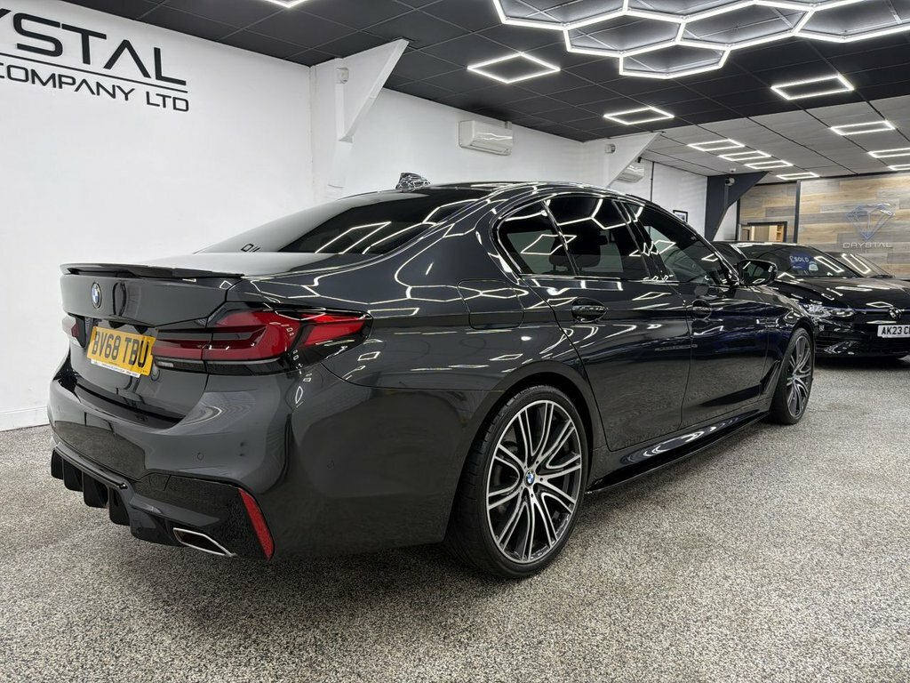BMW 5 Series 3L M Sport Grey #3