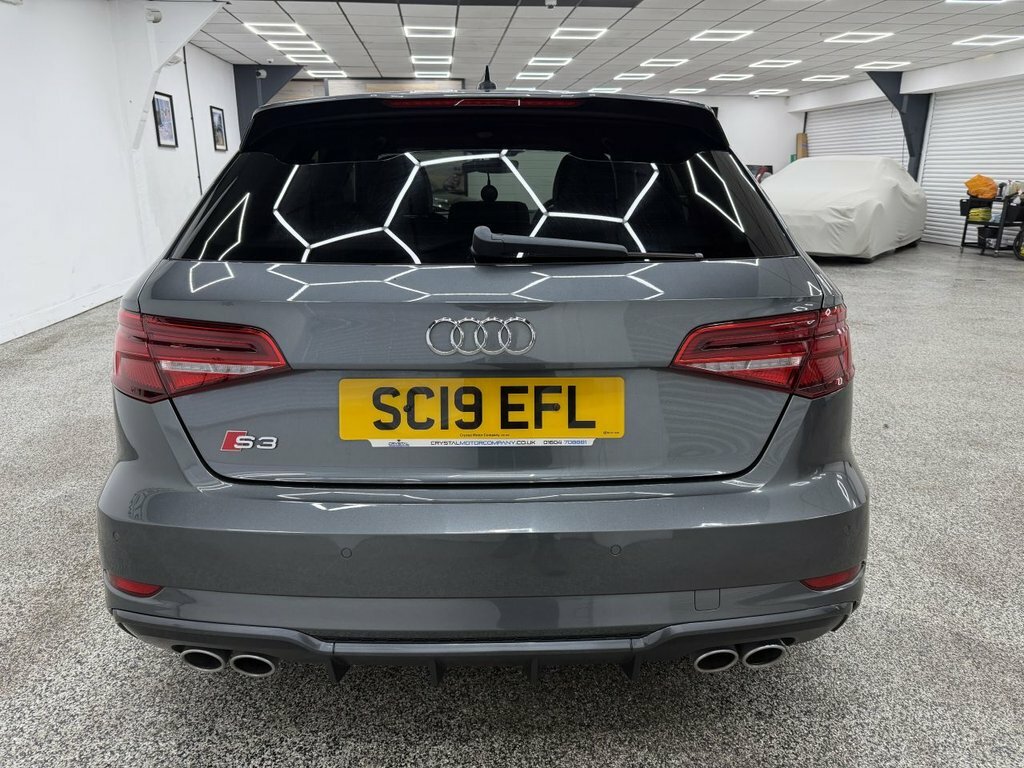 Audi S3 2L Black Edition Grey #4