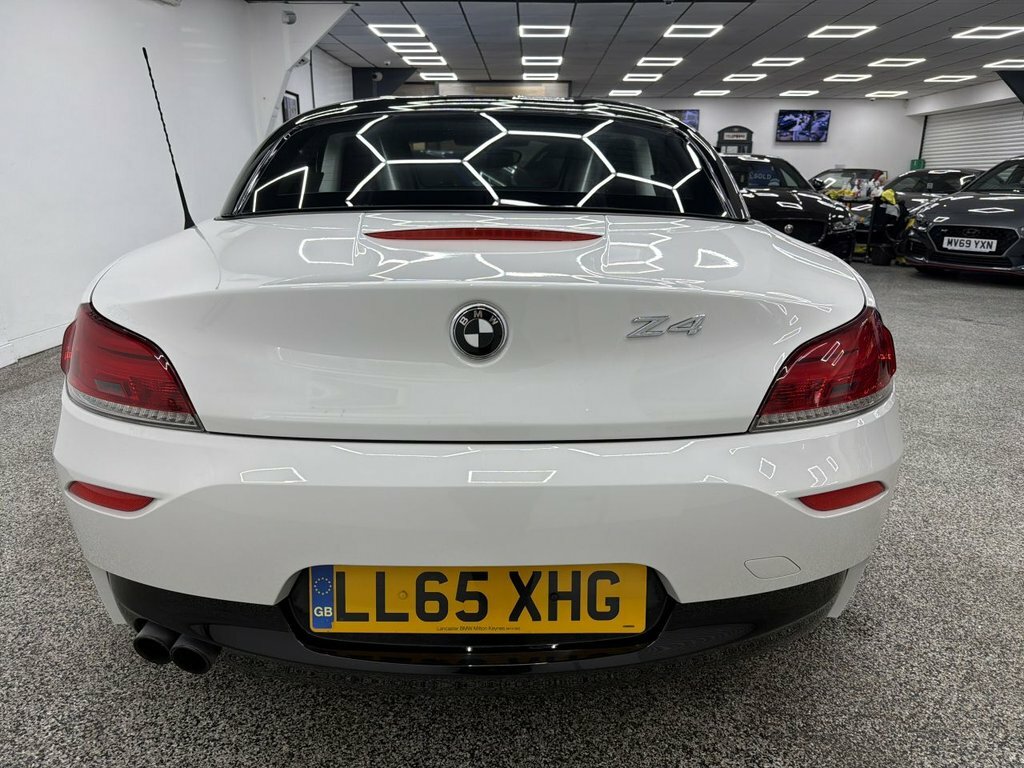 BMW Z4 2L M Sport White #4
