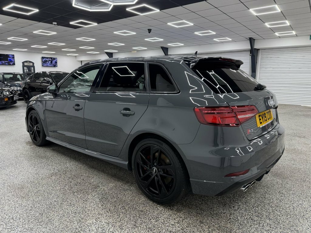 Audi S3 2L Black Edition Grey #4