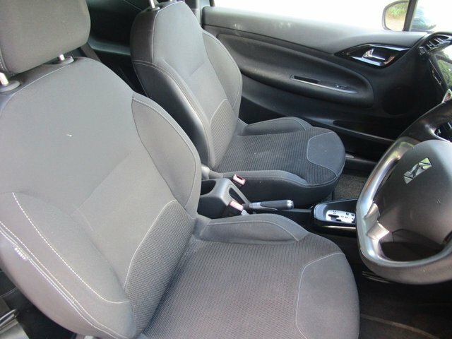 Citroen DS3 1.6 Hdi Black Euro 5 White #17