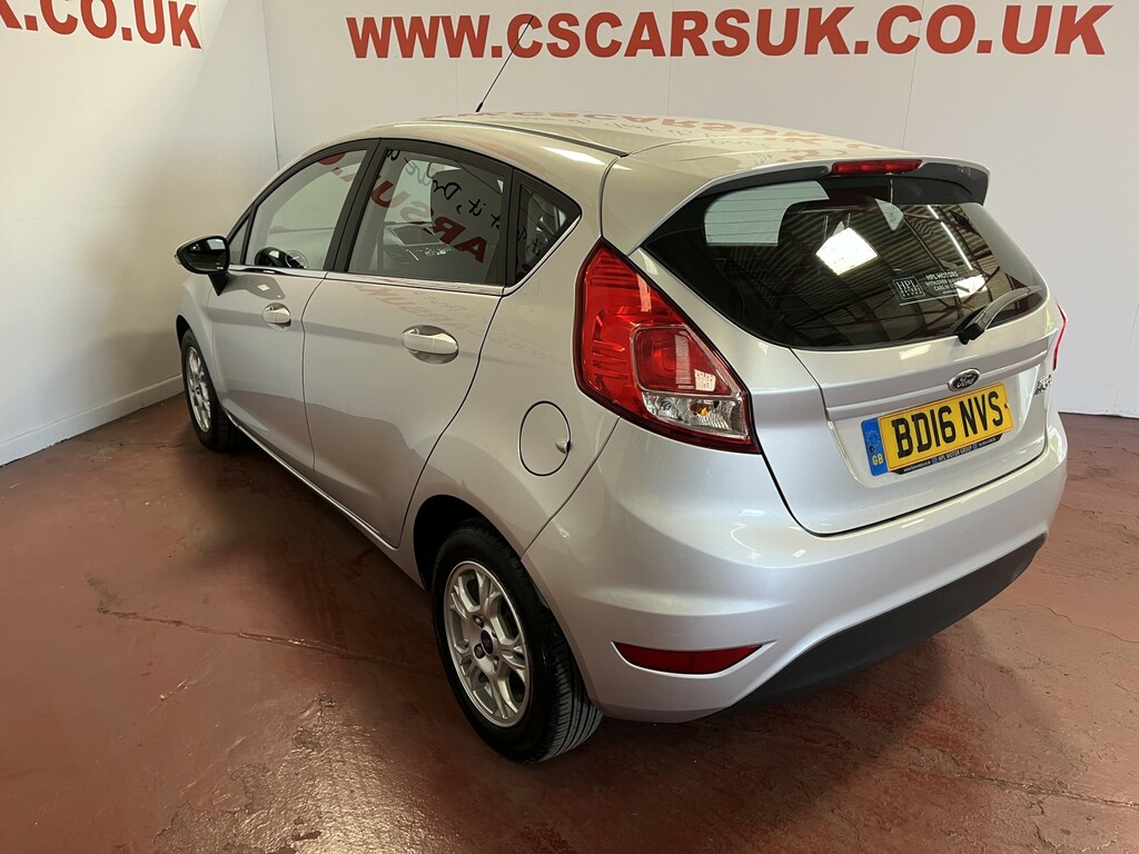Ford Fiesta 1.5 Tdci Econetic Zetec Silver #5