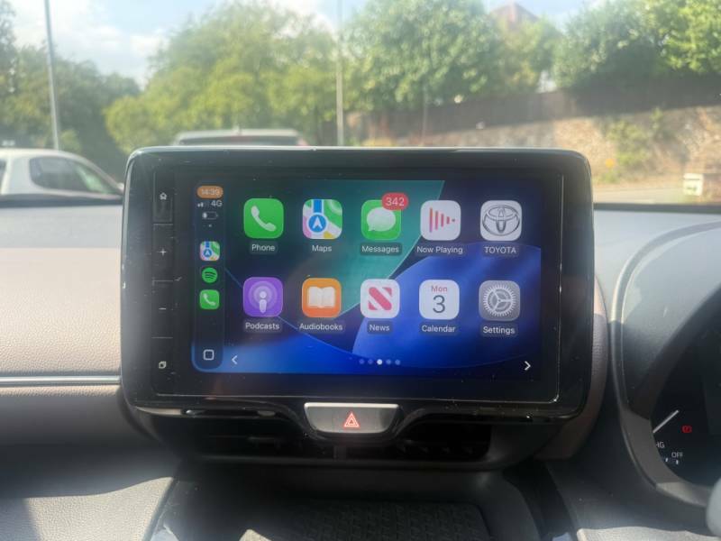 Toyota Yaris Cross 1.5 Hybrid Excel Cvt - Hseats - Parking Senso LP23NPX Silver #2