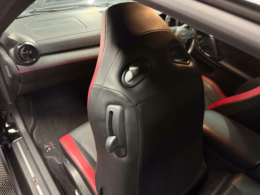 Nissan GT-R 3.8 Recaro Gold #26