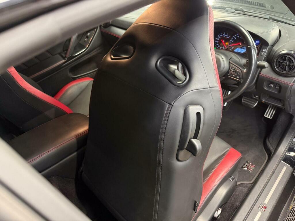 Nissan GT-R 3.8 Recaro Gold #28
