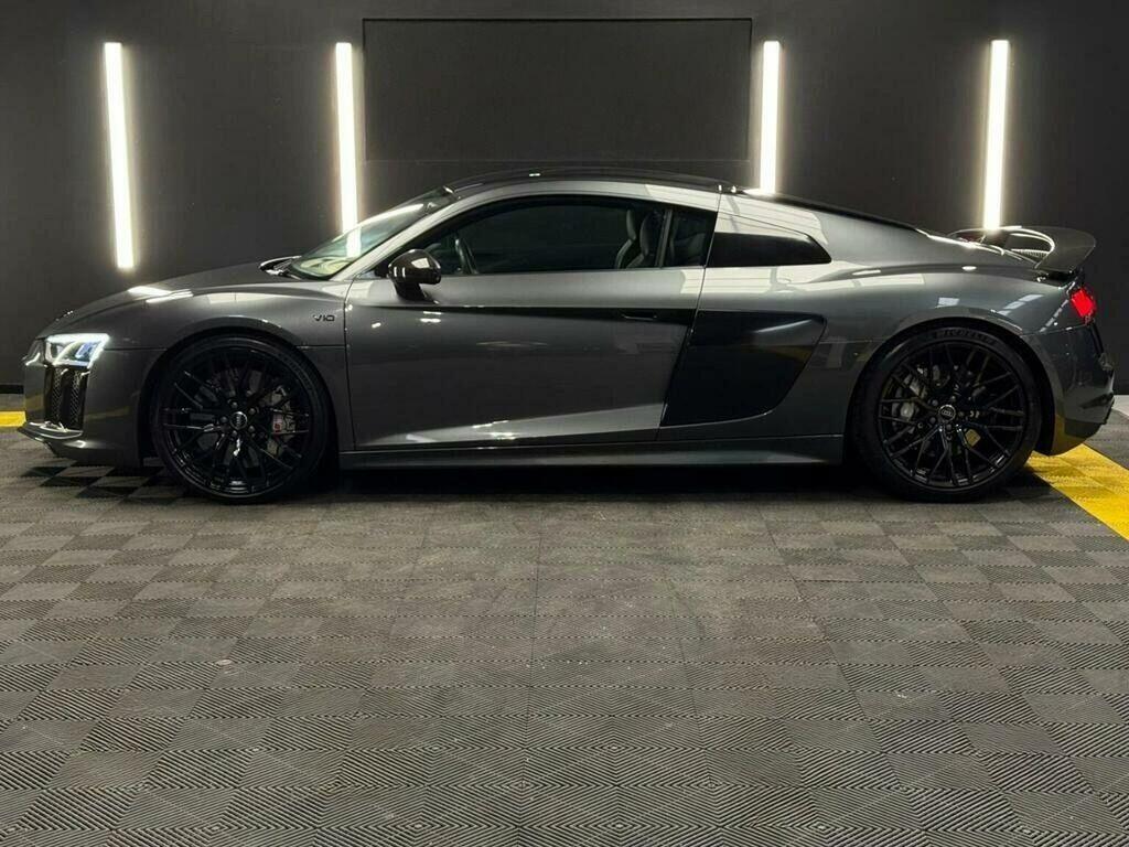 Audi R8 5.2 Fsi V10 Plus S Tronic Quattro Euro 6 Ss R8OGX Grey #4