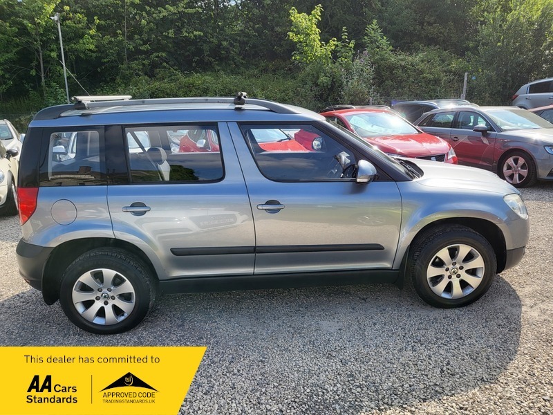 Skoda Yeti 2.0 Tdi Elegance Suv 4Wd Euro 5 Blue #11
