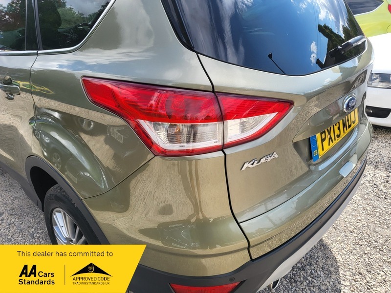 Ford Kuga 2.0 Tdci Zetec Awd Euro 5 White #20