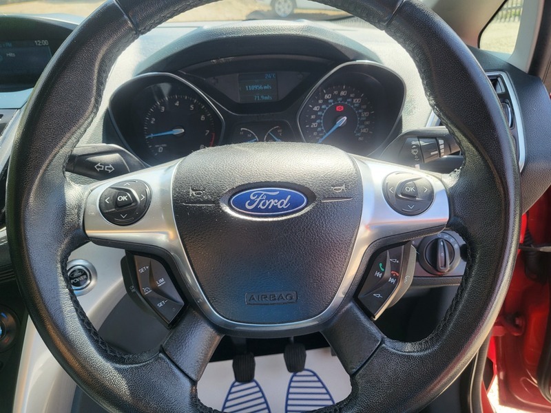 Ford C-Max Titanium Red #5