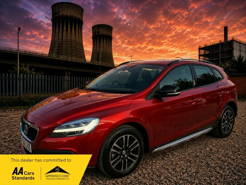 Volvo V40 Cross Country D2 Cross Country Nav Red