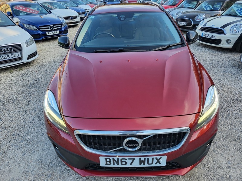 Volvo V40 Cross Country D2 Cross Country Nav Red #6