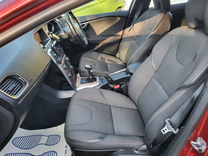 Volvo V40 Cross Country Nav Plus Brown #23