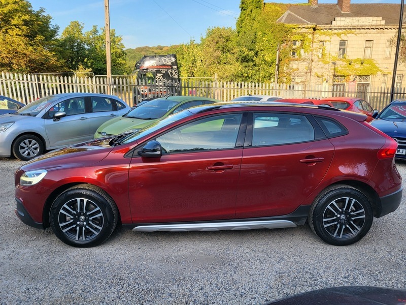 Volvo V40 Cross Country Nav Plus Brown #24