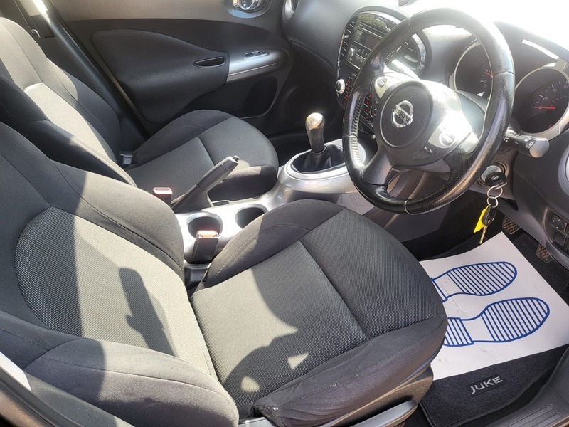 Nissan Juke Acenta Black #2