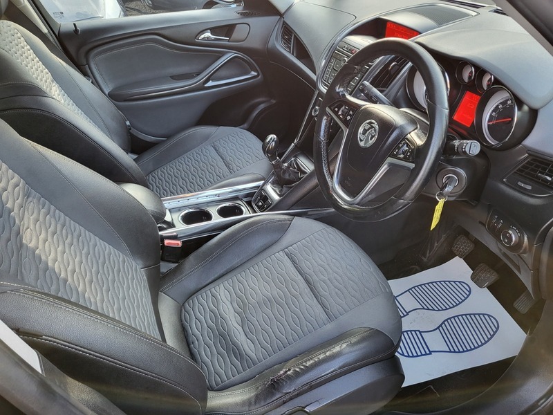 Vauxhall Zafira Se Cdti Black #2