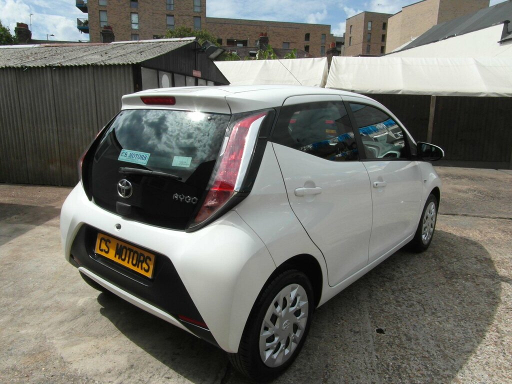 Toyota Aygo 1.0L Vvt-i Move With Style 68 Bhp Blue #14