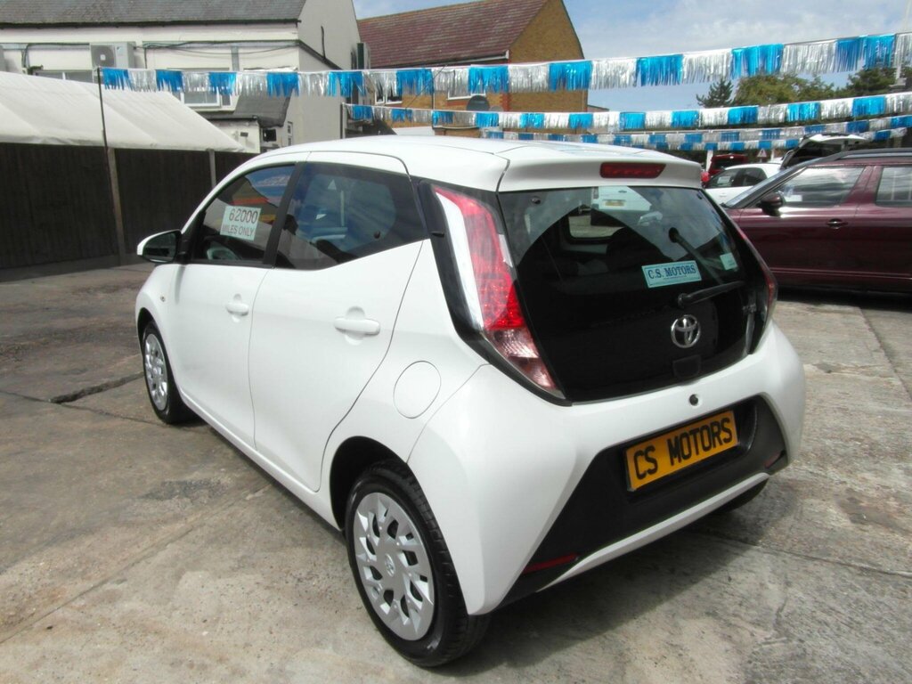 Toyota Aygo 1.0L Vvt-i Move With Style 68 Bhp Blue #16