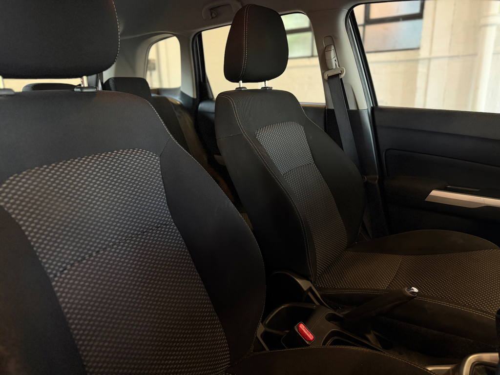 Suzuki Vitara 1.6 Allgrip Urban Pack Sz5 Cwvehiclemarketing Brown #10