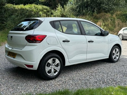 Dacia Sandero 1.0 Sandero Essential White #3