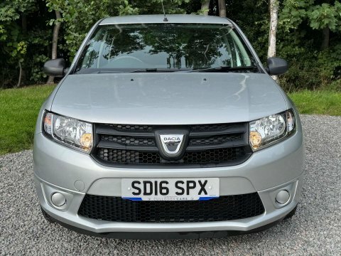 Dacia Sandero 0.9 Tce Laureate Hatchback Euro Red #8