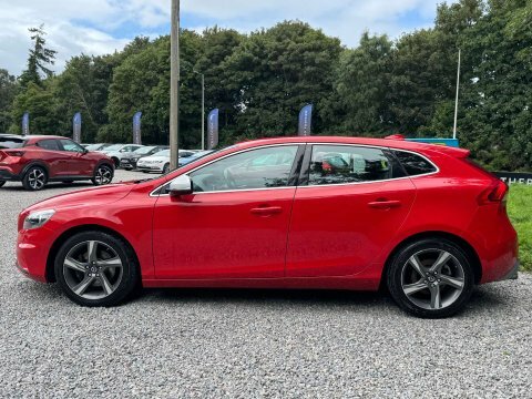 Volvo V40 1.6 V40 R-design Red #6