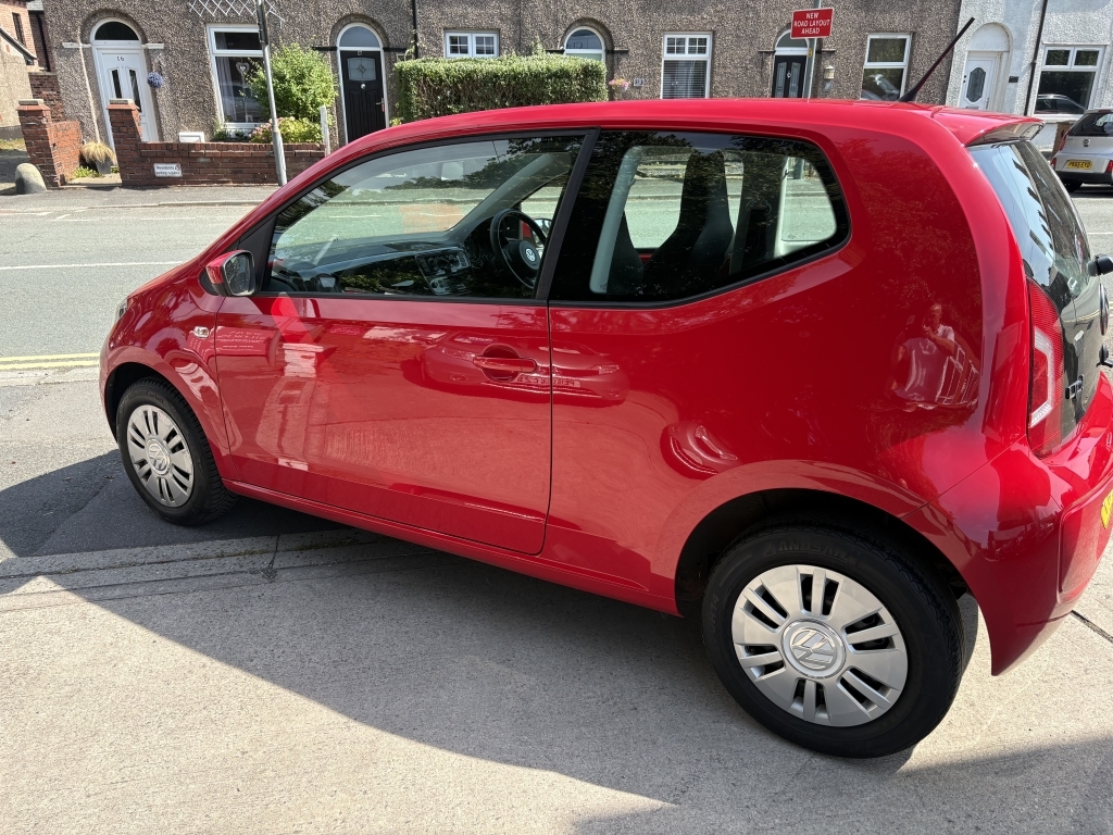 Volkswagen Up 1.0 Move Up Red #3