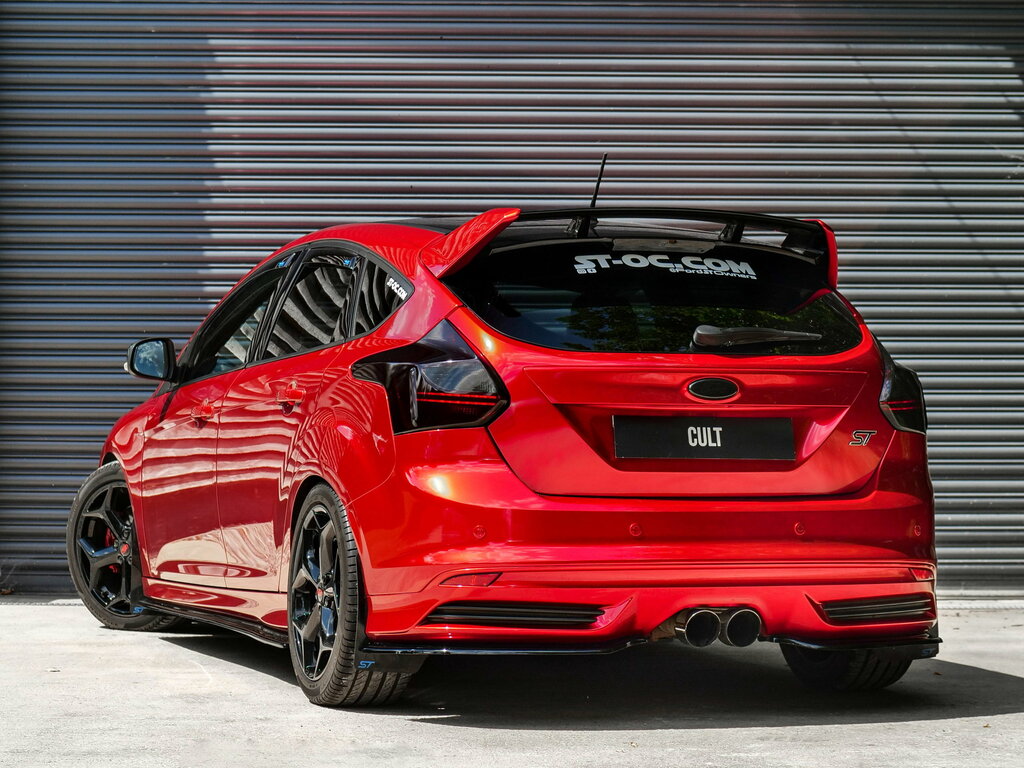 Ford Focus 2.0T Ecoboost St-3 Hatchback Eur Red #2