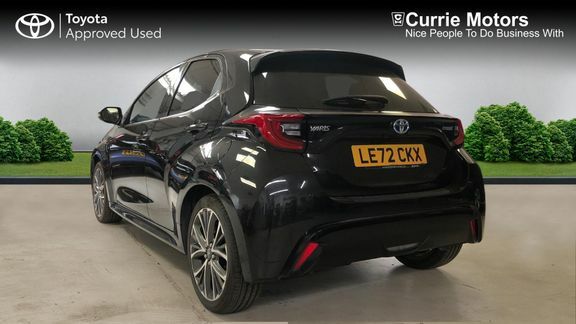 Toyota Yaris Excel Black #4
