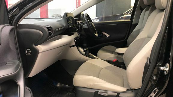 Toyota Yaris Excel Black #5