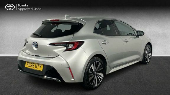 Toyota Corolla Design 1.8 Hb Silver #4