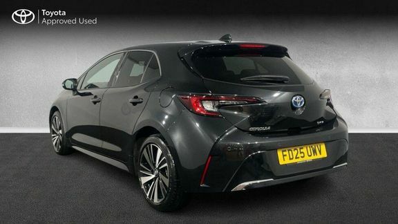 Toyota Corolla Design 1.8 Hb Black #4