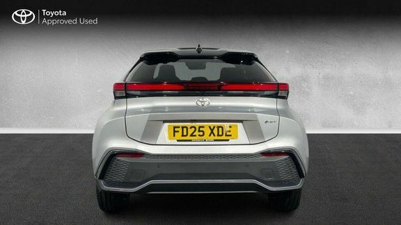 Toyota C-Hr Excel 1.8 Fwd Hv Silver #6