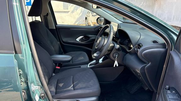 Toyota Yaris Icon Green #12