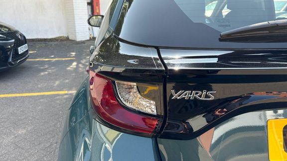 Toyota Yaris Icon Green #21