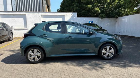 Toyota Yaris Icon Green #23