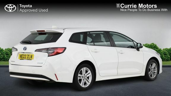 Toyota Corolla Icon Tech 1.8 Hybrid Ts Sw White #2