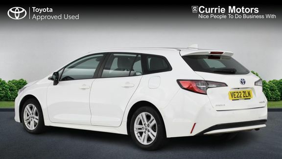 Toyota Corolla Icon Tech 1.8 Hybrid Ts Sw White #4