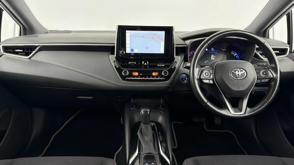 Toyota Corolla Icon Tech 1.8 Hybrid Ts Sw White #6