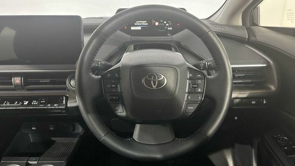 Toyota Prius Design Black #5
